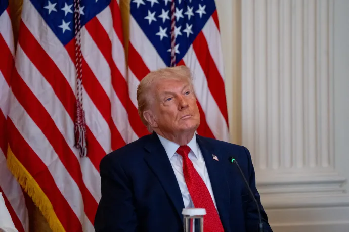 Donald Trump szerint ideje új vezetést keresni Iránban