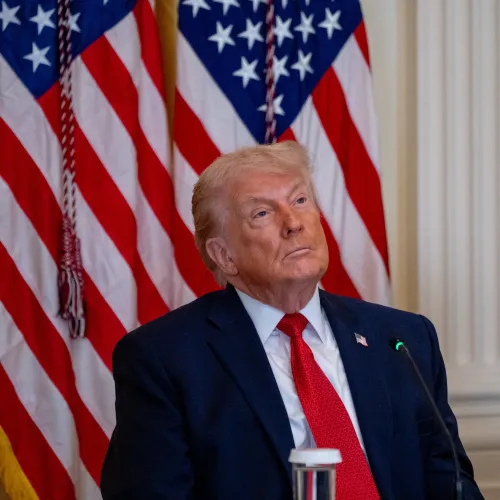 Donald Trump szerint ideje új vezetést keresni Iránban Kép