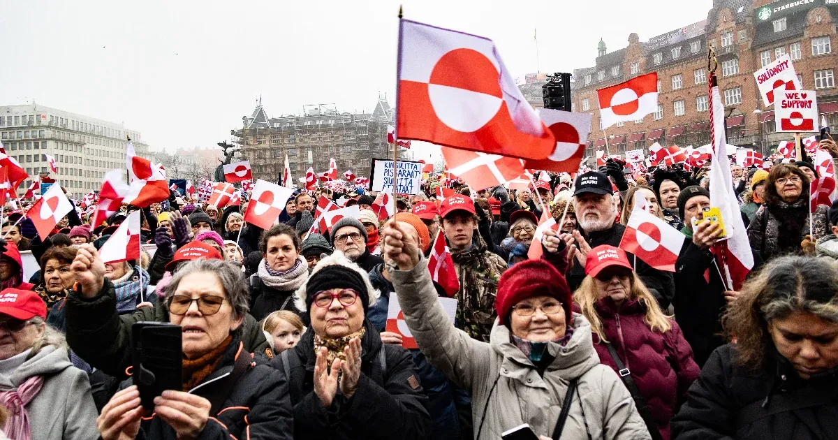 „Nem engedünk a zsarolásnak” – üzenték európai vezetők Trump Grönland miatt kivetett vámjaira