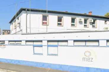 Darabokban árulják a tartozáshegy alatt összeomlott százéves magyar gyárat