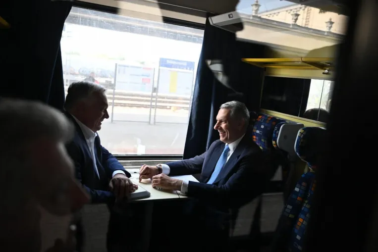 Lázár János miniszterségének legpontosabb évét zárta a MÁV, csak azt ne nézze meg senki, mi volt a minisztersége előtt