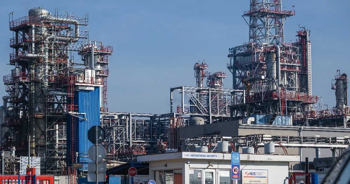 Megveszi a Mol a szerb NIS olajcég többségi részesedését