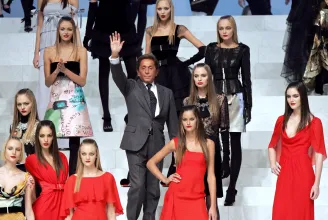 Meghalt Valentino Garavani divattervező