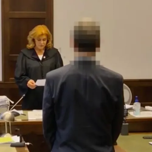 Első fokon felmentették a volt fideszes alpolgármestert a gyermekpornográfia vádja alól Kép