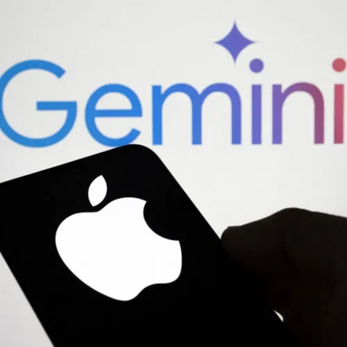 Milliárdos üzlettel tolja be az iPhone-okba a saját mesterséges intelligenciáját a Google