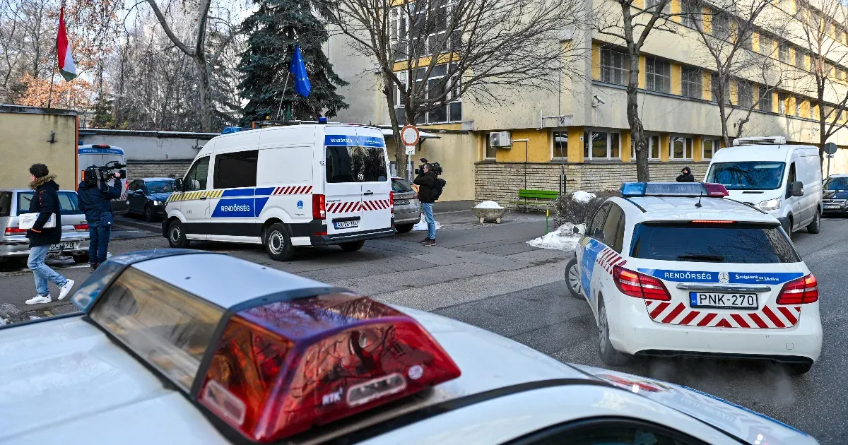 Feldúltan távoztak a Szőlő utcai javítóintézet dolgozói, miután kiderült, megszűnik a munkájuk