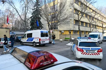 Feldúltan távoztak a Szőlő utcai javítóintézet dolgozói, miután kiderült, megszűnik a munkájuk