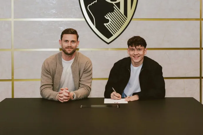 Tóth Alex Angliába igazolt, a Bournemouth játékosa lett