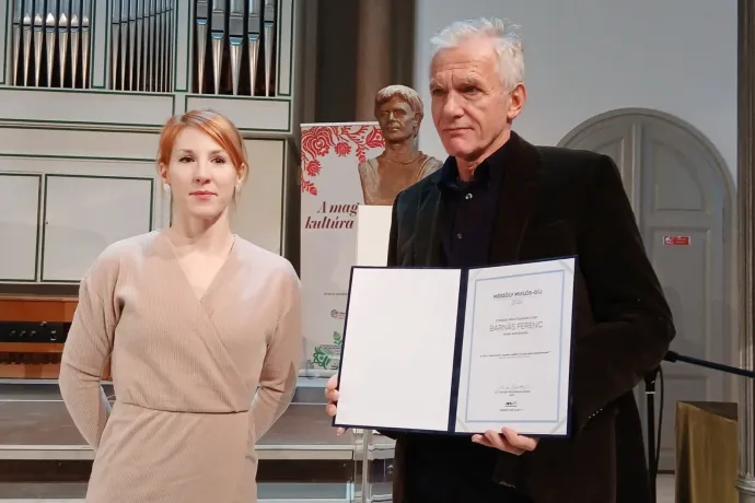 Barnás Ferenc átvette a Mészöly-díjat