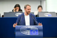 Abszurd, őrült, paradox – a magyar kormány 6700 milliárdos uniós hiteltervéről vitáztak az EP-ben