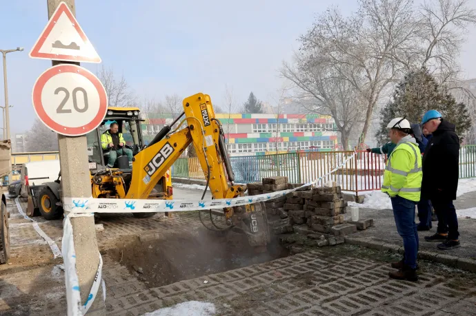Helyreállt a távfűtés Kazincbarcikán, a polgármester megköszönte a lakosság türelmét