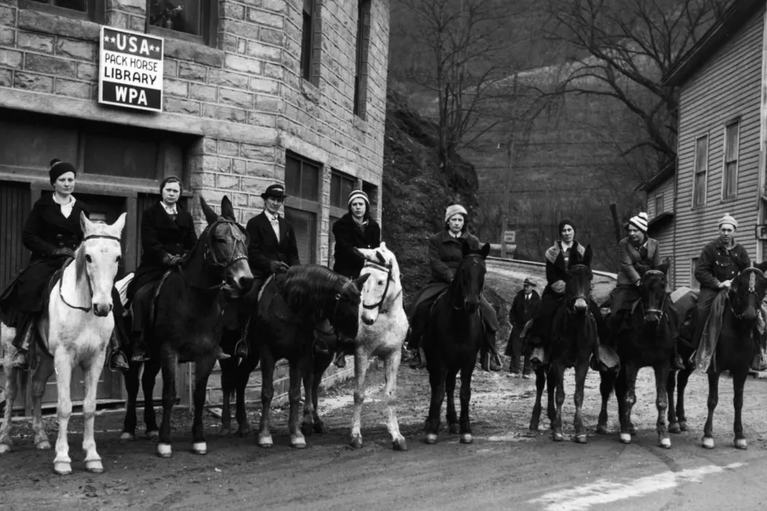 A gazdasági világválság után évekig lóháton közlekedő könyvtárosok vitték házhoz az olvasnivalót Kentuckyban