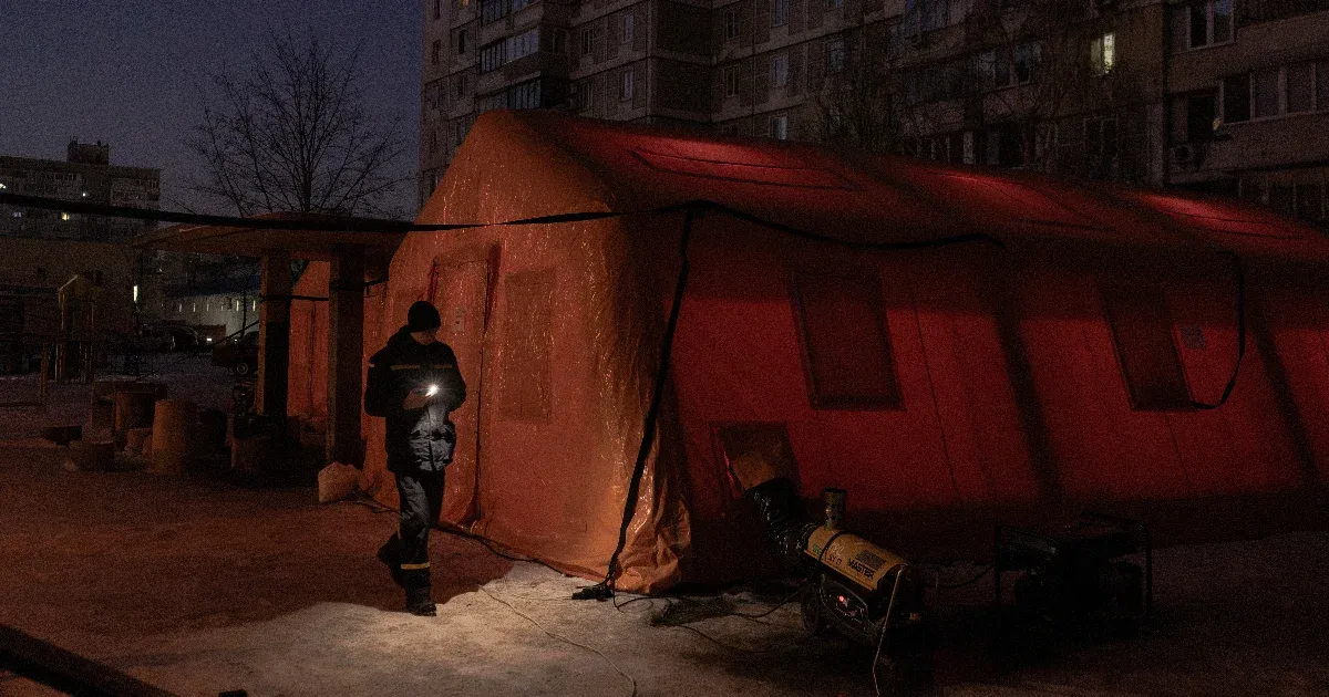 Négyezer kijevi lakóépületben továbbra sincs fűtés, az ukrán főváros közel 60 százaléka áram nélkül maradt