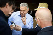 A Tisza Világhoz hasonló alkalmazáson dolgozik a DPK-k mögötti cég, véletlenül megosztották az app részleteit