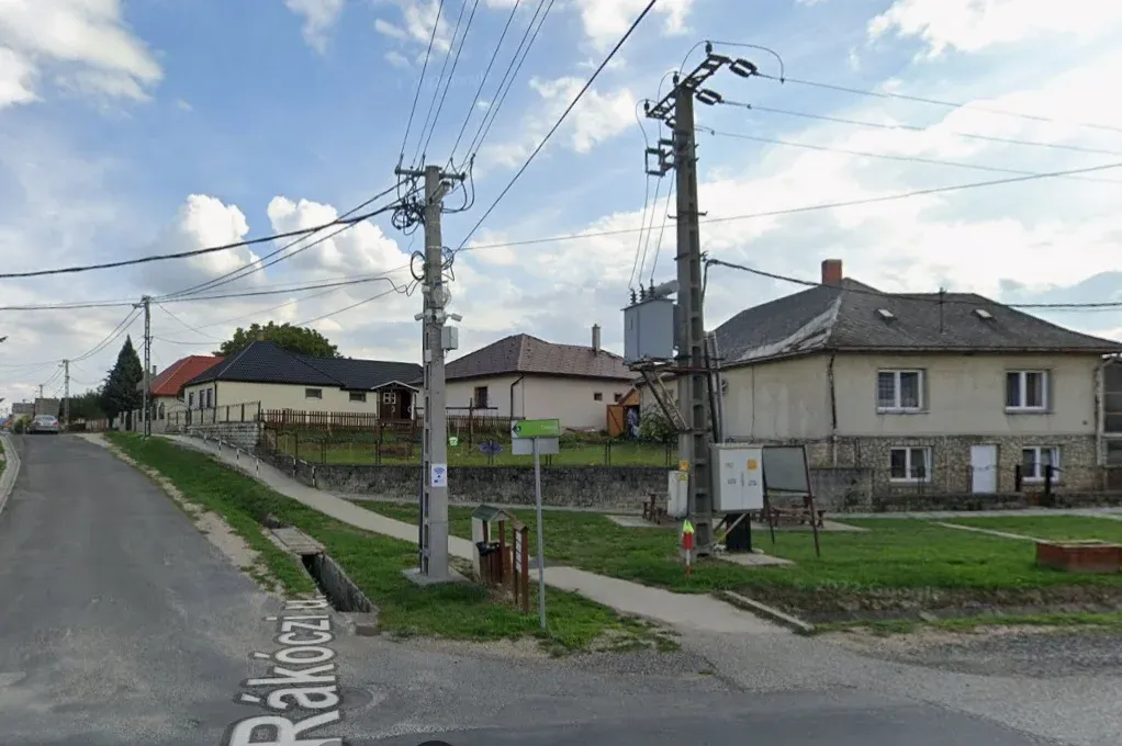 Délután elment, azóta sincs áram Csetényben, Szápáron, Csákváron