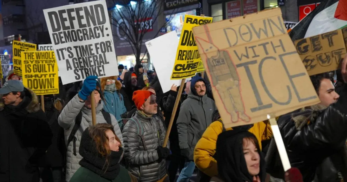 Ötéves gyereket vitt el apjával a házuk elől az ICE