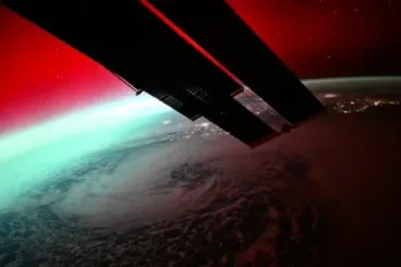 Lenyűgöző űrbeli felvételt készített a pompás sarki fényről egy orosz űrhajós