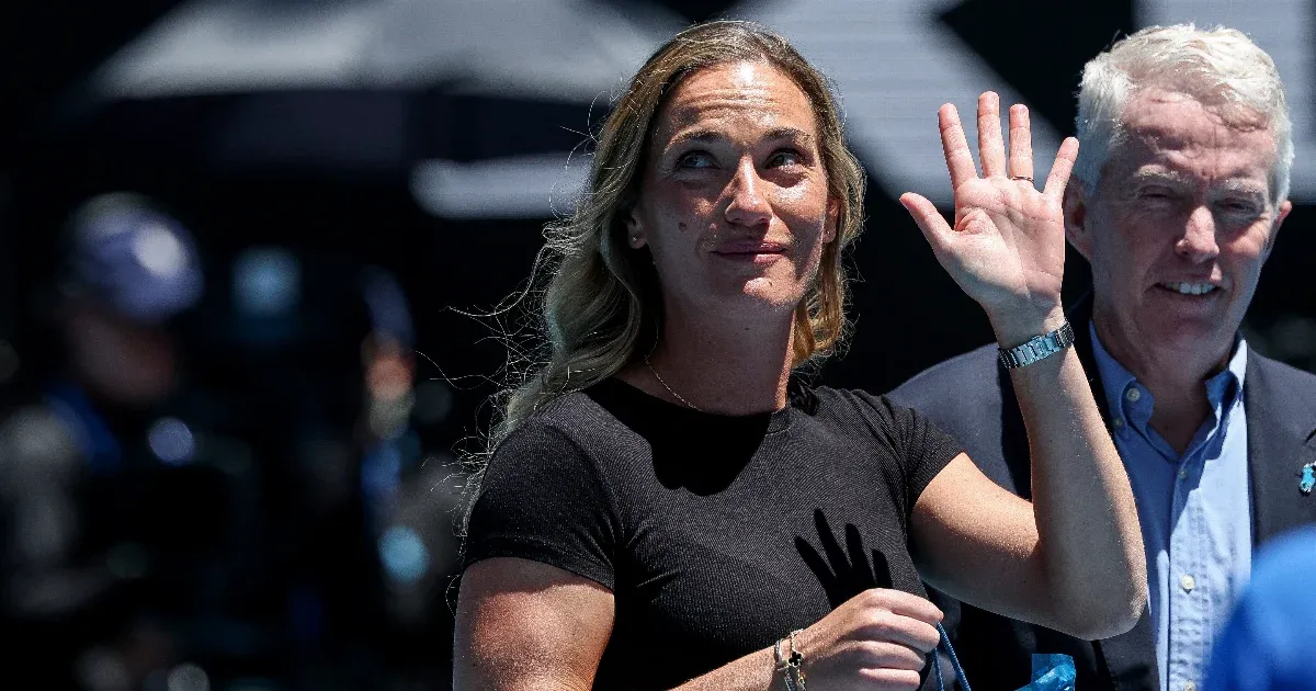 Djoković meccse előtt búcsúztatták el Melbourne-ben az elérzékenyülő Babos Tímeát