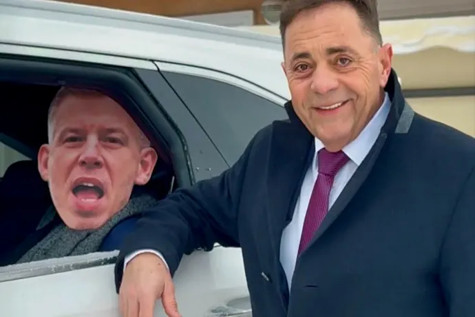 Százhatan harcolnak Orbán digitális honfoglalásában, ahol Pócs János a verhetetlen példakép