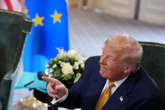 A vámoknál jóval durvább gazdasági fegyverek kerülhetnek elő egy Grönlandért folyó EU-USA harcban