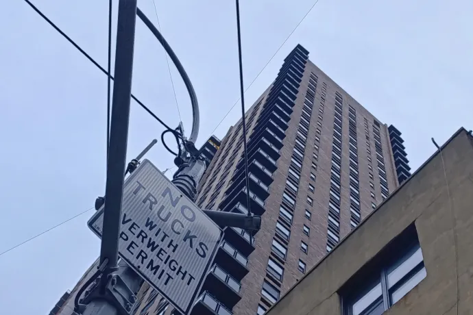 Az ortodox zsidók damillal tekerték körbe Manhattant, hogy ne kelljen tartaniuk a sabbátot