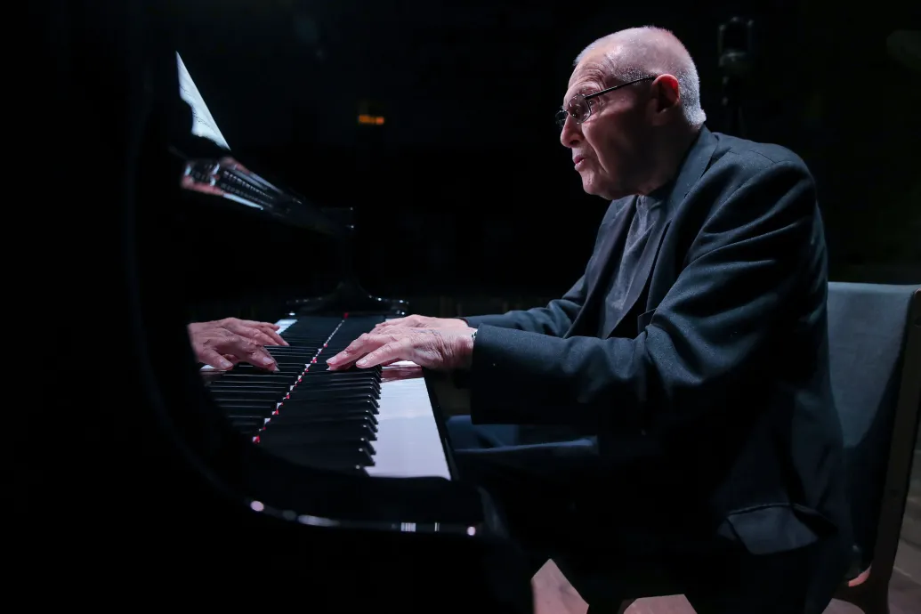 Ha Kurtág örömei és démonai között ismerősre találsz, már nem vagy egyedül, soha többé