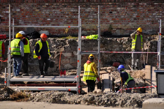 Átlépte a félmillió forintos határt a nettó átlagkereset novemberben