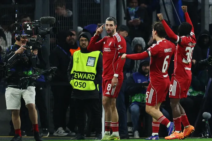 Ronaldinho, C. Ronaldo, és Messi nyomába lépett Szoboszlai a trükkös szabadrúgásgóljával