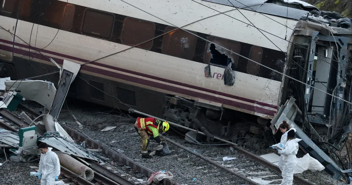 Az első hivatalos jelentés szerint síntörés okozhatta a spanyolországi vonatkatasztrófát