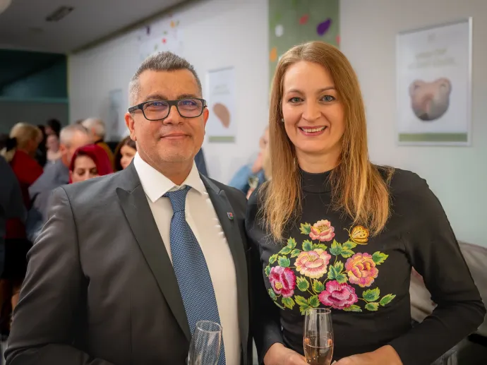 Bercsényi László, Balatonalmádi polgármestere és Forsthoffer Ágnes a városi évnyitó ünnepségen – Fotó: Balatonalmádi programok / Facebook