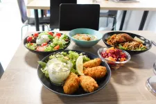 Az ország legmenőbb menzája megmutatja, hogy az együtt evés nyitottabbá tesz