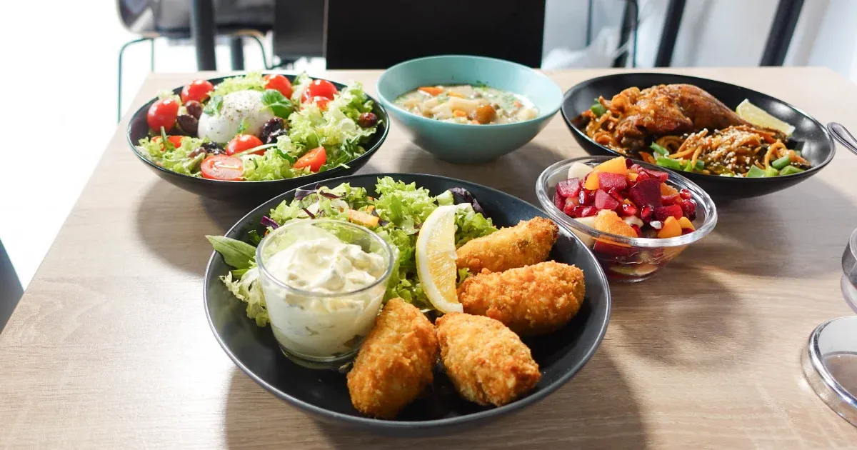 Az ország legmenőbb menzája megmutatja, hogy az együtt evés nyitottabbá tesz