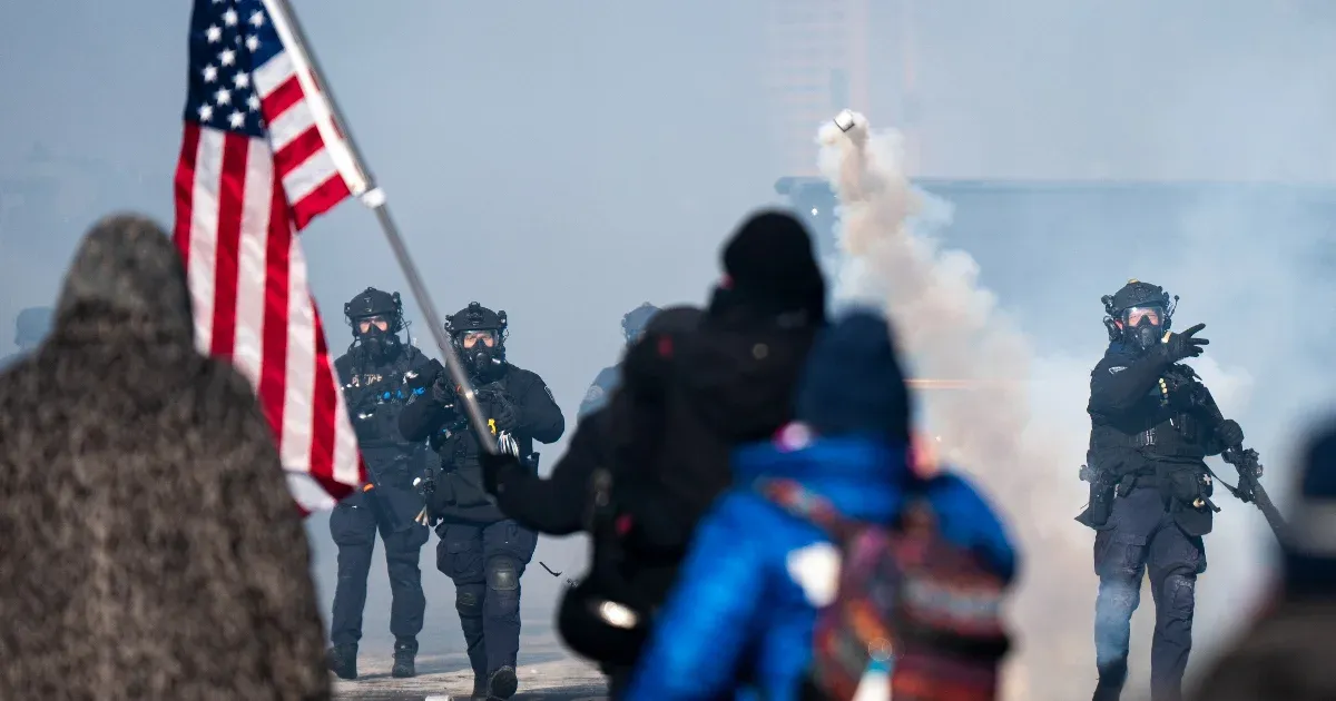 Egy kórházi ápolót öltek meg a szövetségi ügynökök Minneapolisban, mozgósítják a nemzeti gárdát