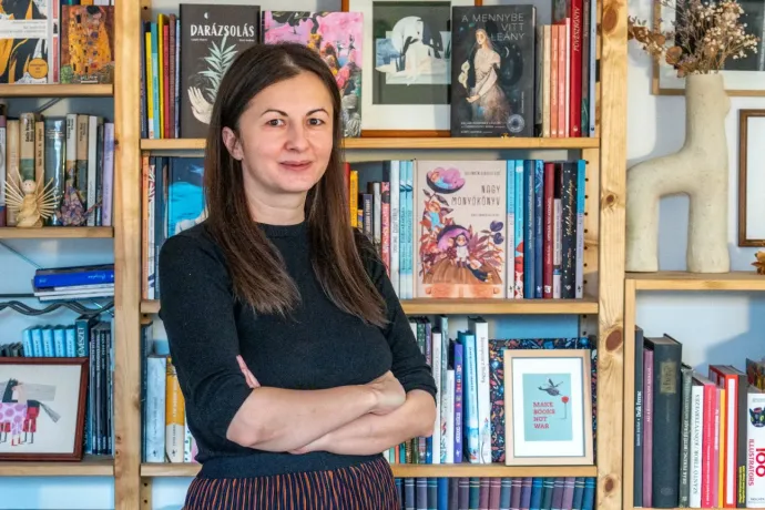 Az erdélyi irodalom világából indult Kürti Andrea könyvillusztrátor, ma a női sorsok jelenéről beszél