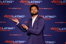 „Trump deportálni fog!” – mondta a demokrata képviselőnek, majd megütötte