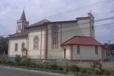 13 éves klézsei lány szexuális bántalmazásának ügyét titkolta évekig a hatóságok elől a moldvai katolikus egyház