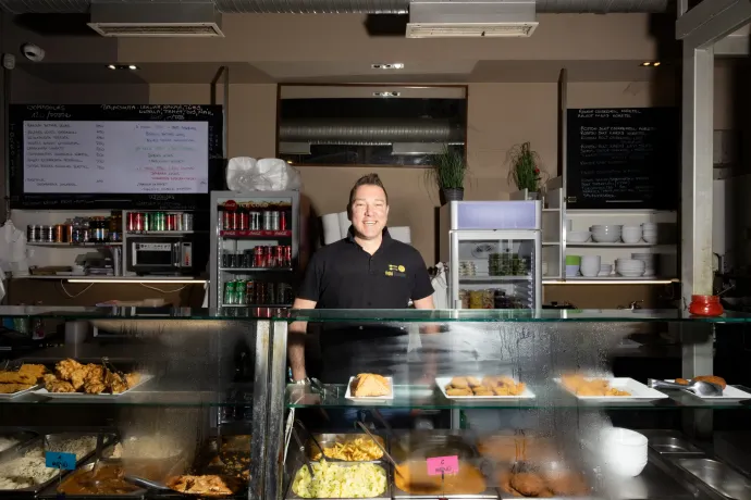 Bánhegyi Gergely a több olimpiát megnyert generációval vízilabdázott, de egészségi okokból fiatalon abba kellett hagynia – Fotó: Hevesi-Szabó Lujza / Telex