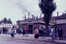 Az erőltetett szocialista iparosítás és az újsütetű városi proletariátus