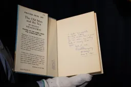 Napokkal a halála előtt írt reményteli üzenetet Hemingway az őt ápoló nővérnek