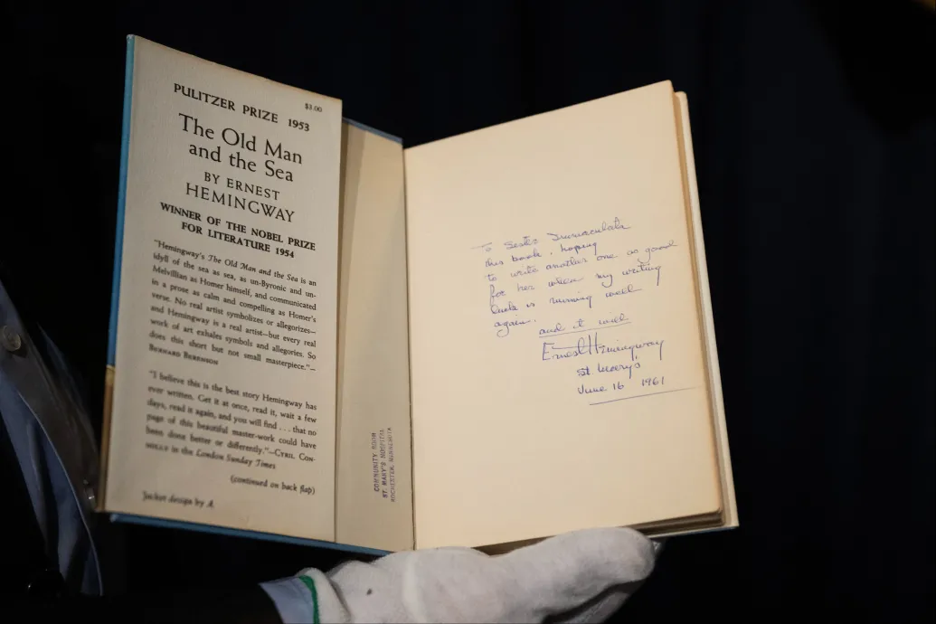 Napokkal a halála előtt írt reményteli üzenetet Hemingway az őt ápoló nővérnek