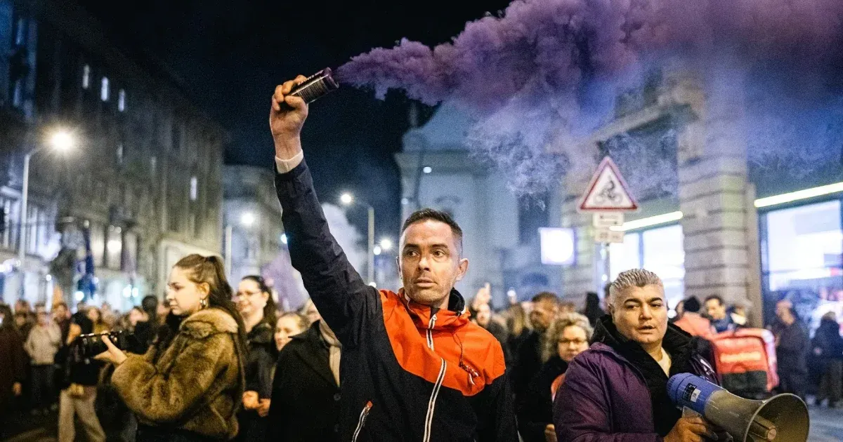 Elítélték a momentumos Stummer Jánost, mert a parlamentben ezt mondta: „Vegyétek el nyugodtan a mentelmi jogomat, és kapjátok be”