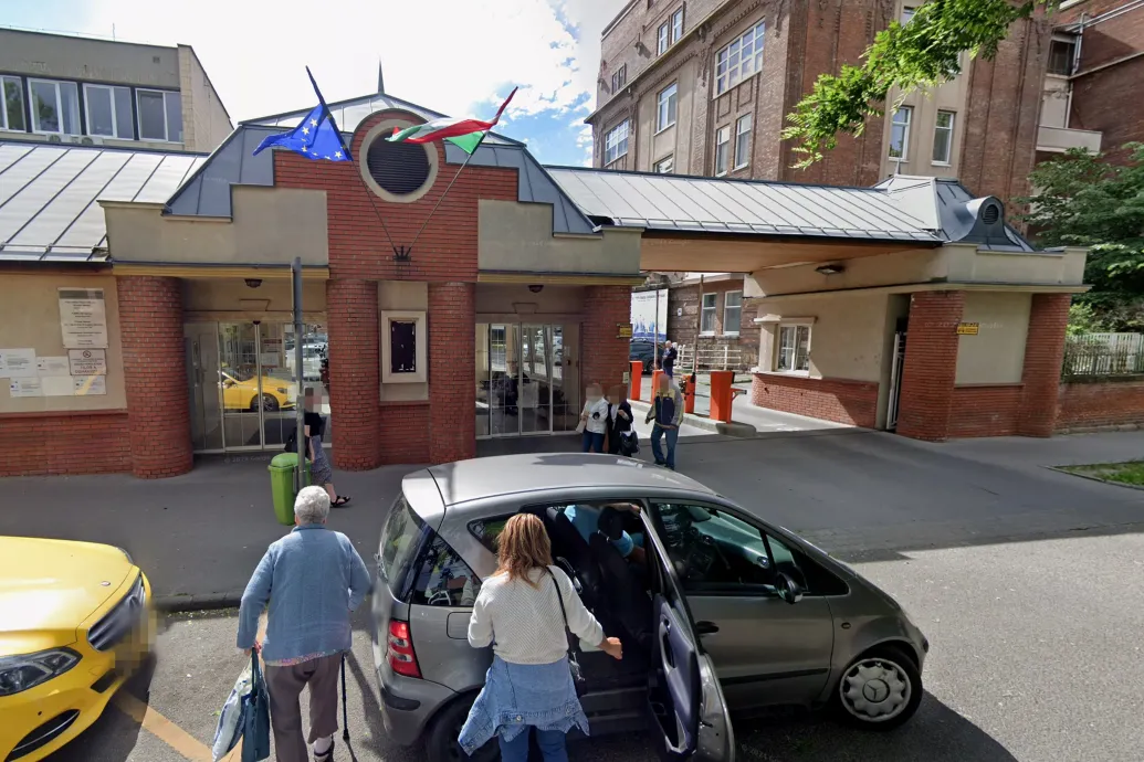 Más osztályokra visznek át betegeket a Bajcsy kórházban, egy teljes emelet sötéten és üresen áll