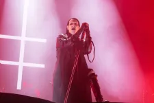 Újraindulhat Marilyn Manson volt asszisztensének pere egy új kaliforniai törvény miatt
