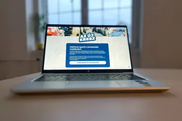 Tippeljen, ki kezeli azoknak az adatait, akik Lázár János weboldalán írnak véleményt az új KRESZ-ről!