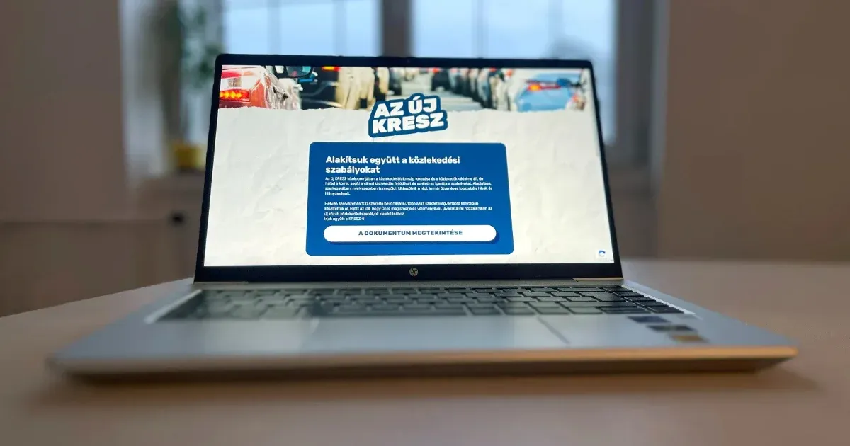 Tippeljen, ki kezeli azoknak az adatait, akik Lázár János weboldalán írnak véleményt az új KRESZ-ről!