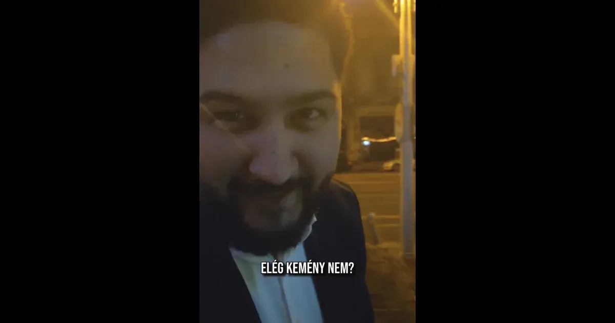 A Fidesz fővárosi képviselője odament videózni egy kocsiját toló hajléktalanhoz, majd bemondta a kamerába, hogy „elég kemény, nem?”