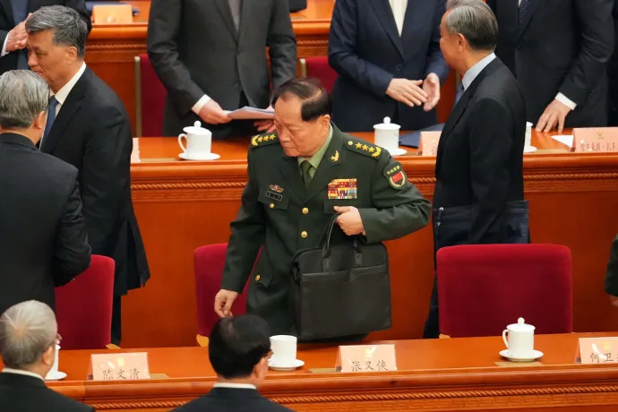 Hszi eltakarította hadserege főparancsnokát, ez még tőle is meglepő húzás volt