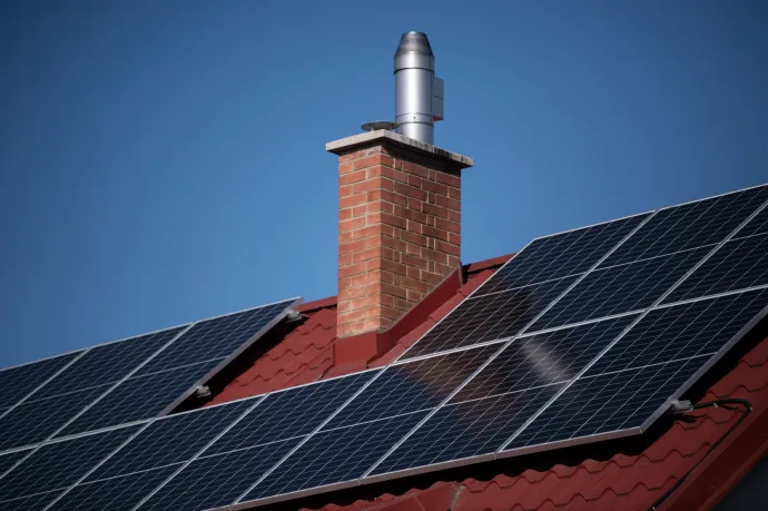 Több ezer lakossági napelemes projekt került veszélybe a lassú adminisztráció miatt