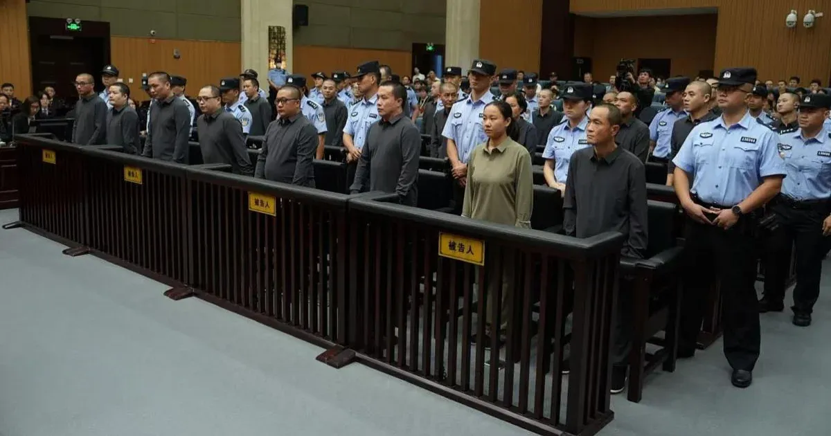 Kivégezték a csalóközpontokról elhíresült mianmari maffiacsalád 11 tagját Kínában