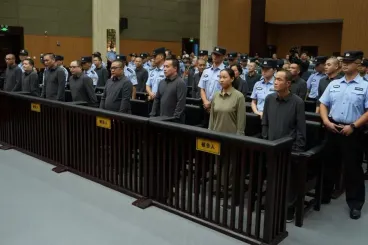 Kivégezték a 445 milliárd forintnyi vagyont elcsaló mianmari maffiacsalád 11 tagját Kínában